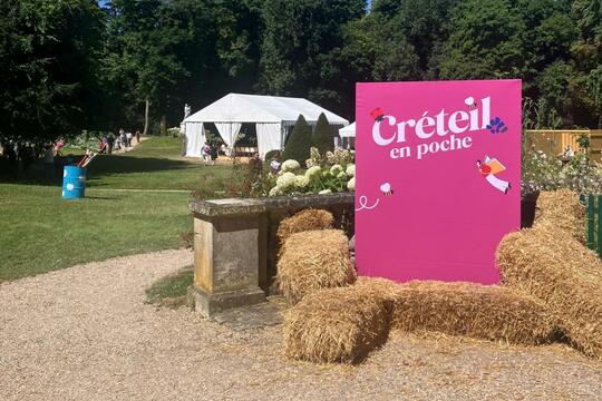 La première édition de Créteil en poche s'est déroulée les 28 et 29 juin dans le parc Dupeyroux au cœur du vieux Créteil 