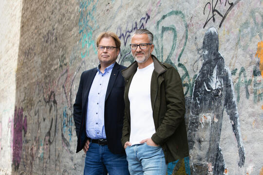 Jorn Lier Horst et Thomas Enger Fauxsemblant Gallimard0.jpg