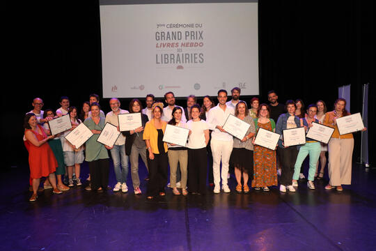 Les lauréats du Grand Prix Livres Hebdo des Librairies, le 3 juillet 2025 au Théâtre Debussy de Maisons-Alfort