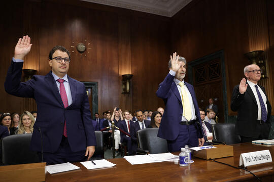 Dario Amodei, Pdg d'Anthropic, Yoshua Bengio, fondateur de Mila et Stuart Russel, professeur à Berkeley