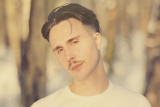 Matthieu Barbin Sara Forever Brule bebe Au Diable Vauvert0.jpeg