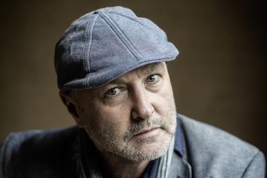 Colum McCann, Ce qui nous frôle sous la surface (Belfond)