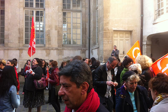 Manifestation des bibliothécaires parisiens à l'Hôtel d'Albret en 2014.