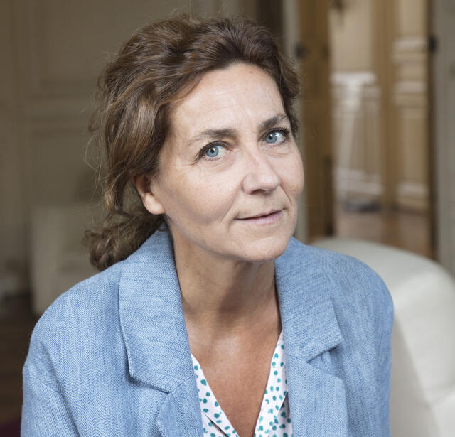 Anne Serre, "Notre si chère vieille dame auteur" (Mercure de France) : Regards omniscients0.jpg