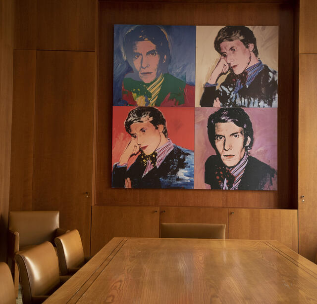 La salle de délibération du prix décembre à la fondation Pierre Bergé/ Yves St Laurent