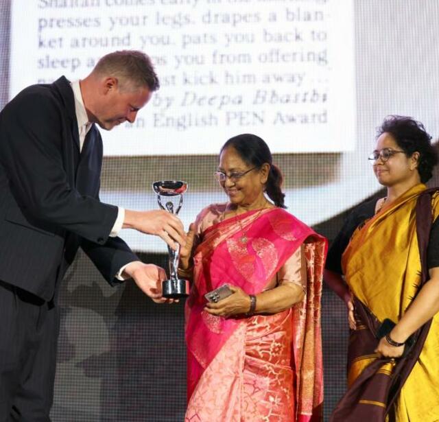 Banu Mushtaq et sa traductrice Deepa Bhasthi, lauréates de l'International Booker Prize 2025