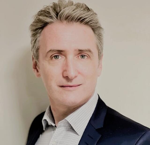 Arnaud Robert (Hachette Livre) entre au Bureau du SNE