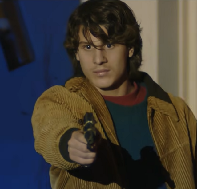 Luca lubrano dans le rôle de Pietro Savastano dans Gomorra : Les origines
