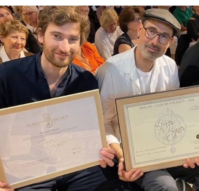 François-Henri Désérable, lauréat du prix Albert Bichot et Gautier Battistella, lauréat du prix Clos de Vougeot