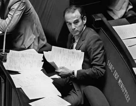 Robert Badinter, ministre de la justice à l'assemblé nationale le 17 septembre 1981 