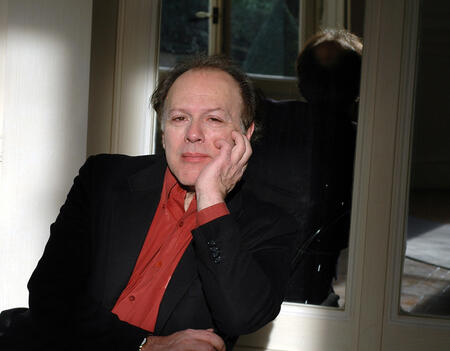 Javier Marias Les domaines du loup Gallimard0.jpg