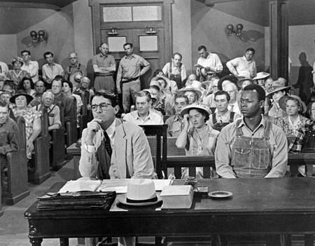 Grégory Peck dans le film ToKillAMockingbird. AFP.jpg