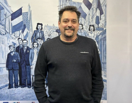 Bruno Genini dans la Halle aux grains au festival BD Boum à Blois (c) Louise Ageorges