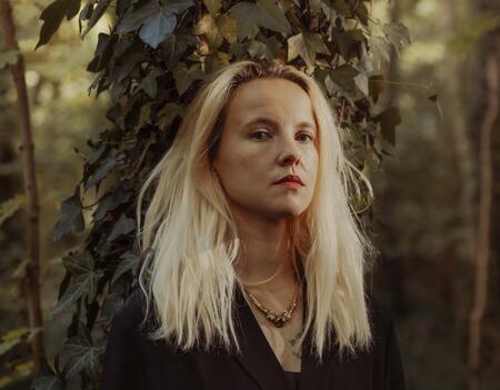 En cinq mots  Cecile Coulon0.jpg