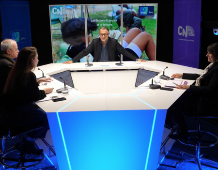 Capture d'écran du live « Les jeunes Français et la lecture », édition 2026. Alice Tétaz, Etienne Mercier, David Abiker, Régine Hatchondo