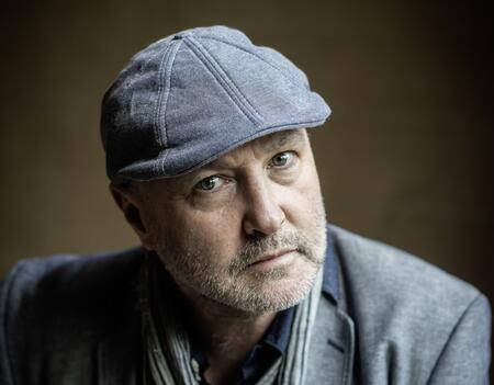Colum McCann, Ce qui nous frôle sous la surface (Belfond)