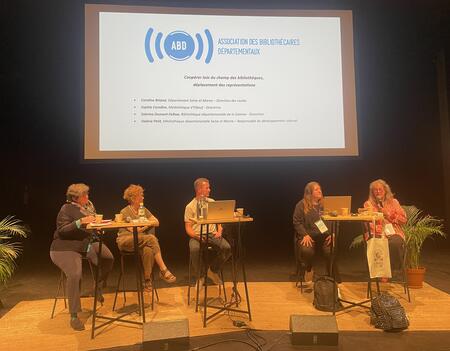 Table ronde sur les coopérations inhabituelles en bibliothèque, lors des journées d'études 2026 de l'ABD 