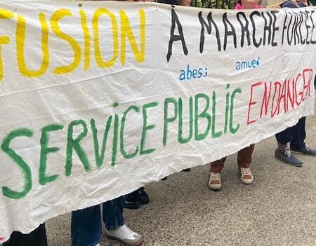Manifestation contre la fusion de l'Abes et de l'Amue