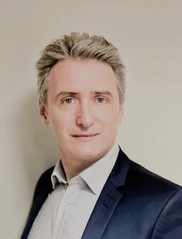 Arnaud Robert (Hachette Livre) entre au Bureau du SNE