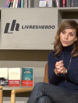 Véronique Cardi, directrice générale des éditions JC Lattès, dans le studio de Livres Hebdo