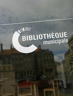 Une bibliothèque municipale
