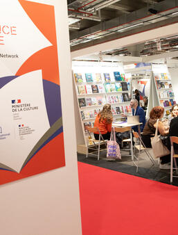 Les éditeurs français sur le stand France Livre à la Foire du livre de Francfort 2025
