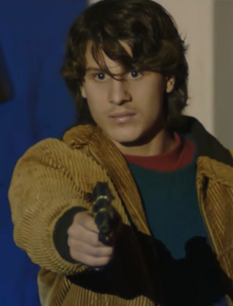 Luca lubrano dans le rôle de Pietro Savastano dans Gomorra : Les origines