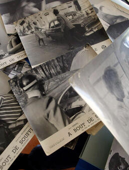 Classement des photos du film "A bout de souffle" réalisé par Jean-Luc Godard. ©Eric Cabanis/ AFP