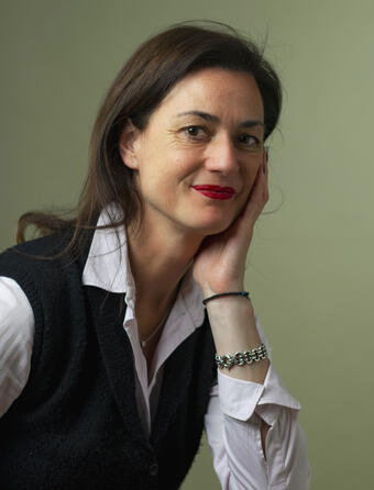 Laure Gasparotto Quand lOrient inventait le vin Lhistoire meconnue des collines de Perse et de France Grasset0.jpg