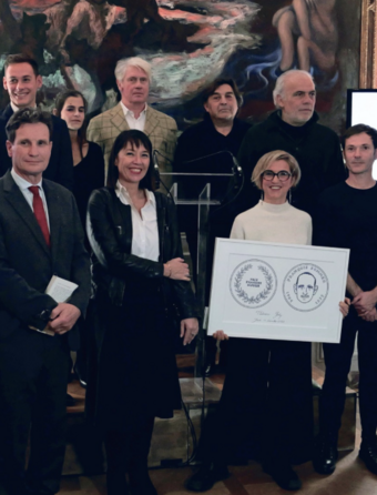 Les membres du Jury du prix François Sommer et la lauréate, Valentine Goby
