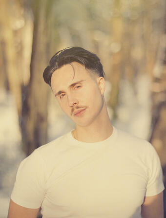 Matthieu Barbin Sara Forever Brule bebe Au Diable Vauvert0.jpeg