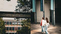 La faculté de droit Jean Monnet à Sceaux et le campus Pierre et Marie Curie à Sorbonne Jussieu