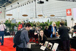 Elisa Shua Dusapin en dédicace lors du Salon du livre de Genève (6-10 mars).