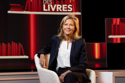 Claire Chazal sur le plateau de l'émission Au bonheur des livres en septembre 2024