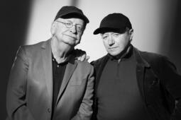 Erik Orsenna et Bernard Matussiere Voyages aux pays nomades Leau le sable et les reves Metailie0.jpeg