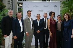 Les lauréats du prix Galatée entourés des partenaires