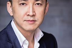 Viet Thanh Nguyen exil en la demeure0.jpg