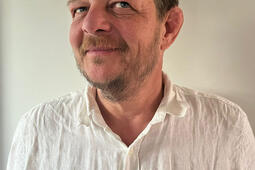 Julien Viteau Chiens Verdier0.jpg