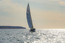 La littérature maritime a ses auteurs phares, ses maisons d'édition, et ses librairies amies, souvent installées sur le littoral