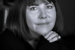 Julia R Kelly Lenfant des vagues JC Lattes0.jpg