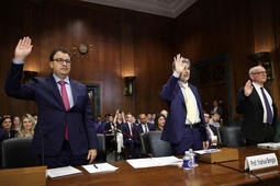 Dario Amodei, Pdg d'Anthropic, Yoshua Bengio, fondateur de Mila et Stuart Russel, professeur à Berkeley