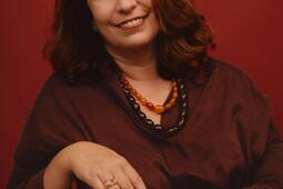 Nathalie Helal, sélectionnée pour le prix Anthony Rowley 2026 pour Tu n'en mangeras point ! (Tallandier)