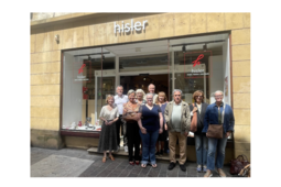 Cette année, les membres de l'association Autour du livre se sont retrouvés en mai à la librairie Hisler à Metz, pour la réouverture de l'enseigne après un incendie