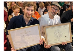 François-Henri Désérable, lauréat du prix Albert Bichot et Gautier Battistella, lauréat du prix Clos de Vougeot