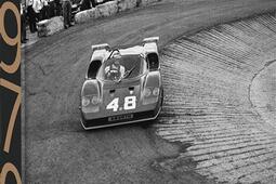 Car racing 1970_Cercle dart_9782702211403.jpg