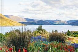 Jardins cotiers_Phaidon_9781837291793.jpg