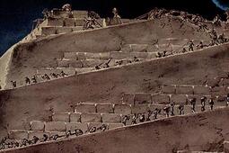 La pyramide_Le Livre de poche_.jpg