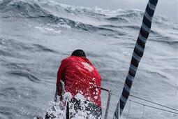 Les histoires incroyables du Vendee Globe  reci_Hugo Sport_9782755677546.jpg