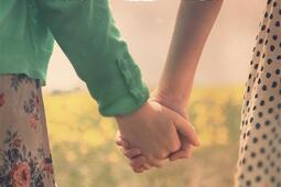 Les secrets de nos coeurs silencieux_Nouveaux auteurs_9782819507420.jpg